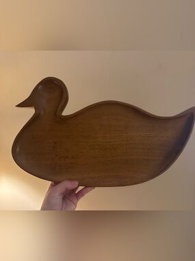 Wooden Serving/Cutting Board - duck